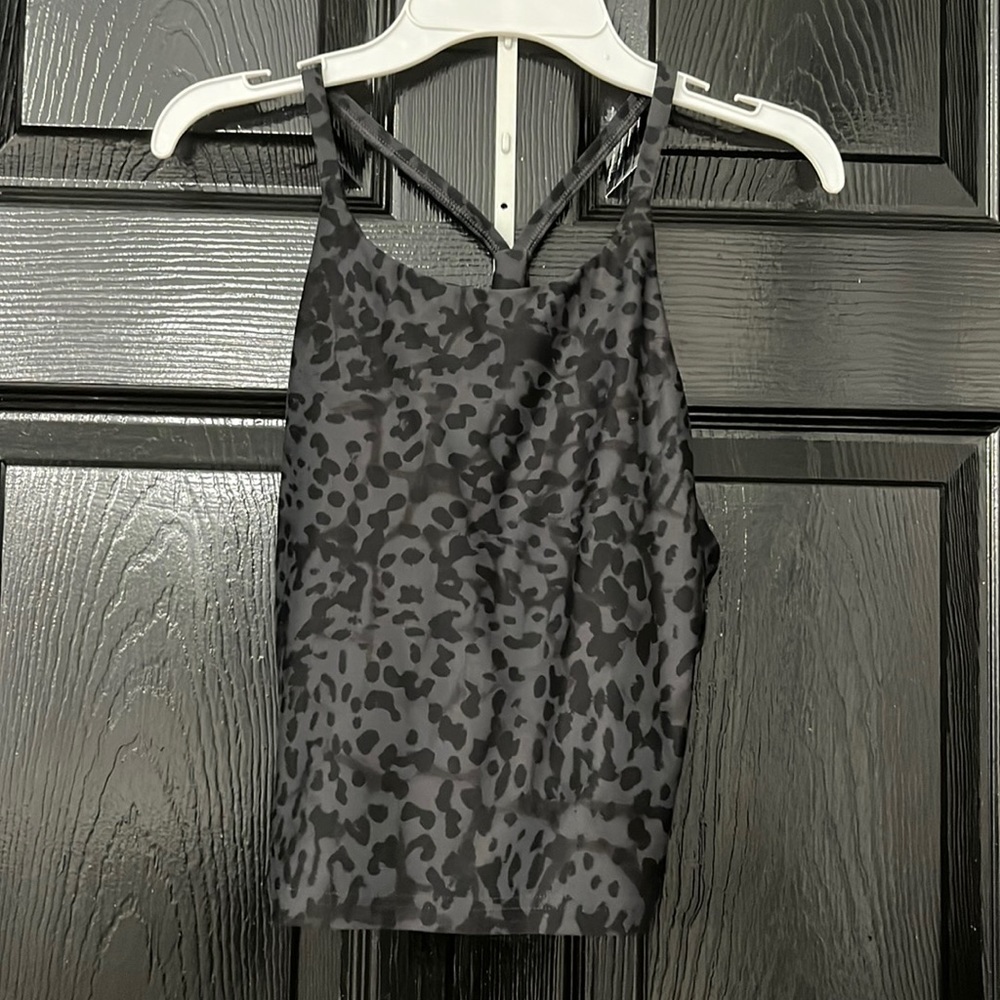 Buttery soft cropped athletic top